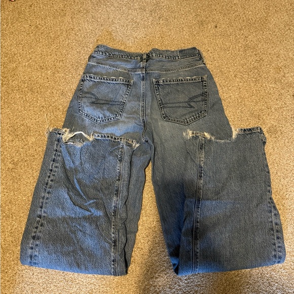American Eagle Outfitters Mid Wash Blue Jeans - Picture 6 of 6